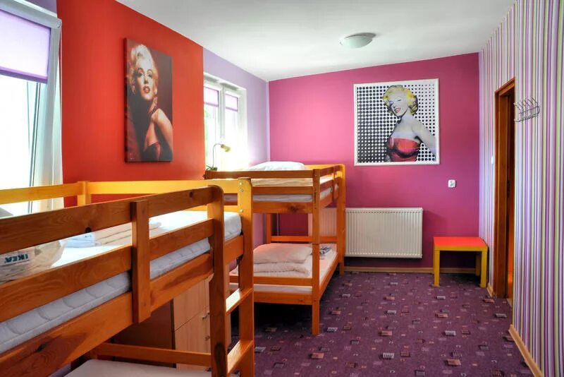 Хостел стар. Хостел старый мост. Хостел старый город. Хостел кардинал москва. Хостел стар.