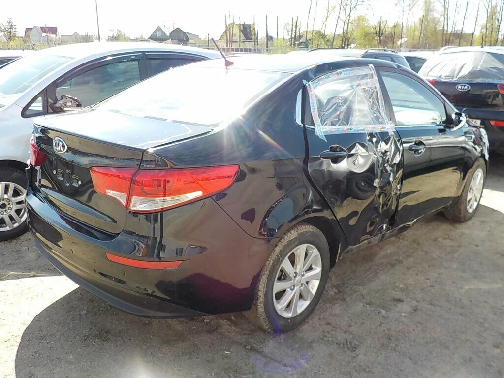 аварийное авто. битое авто. разбитый мерседес 222. авито битые машины. авито битые авто москва и московская область.