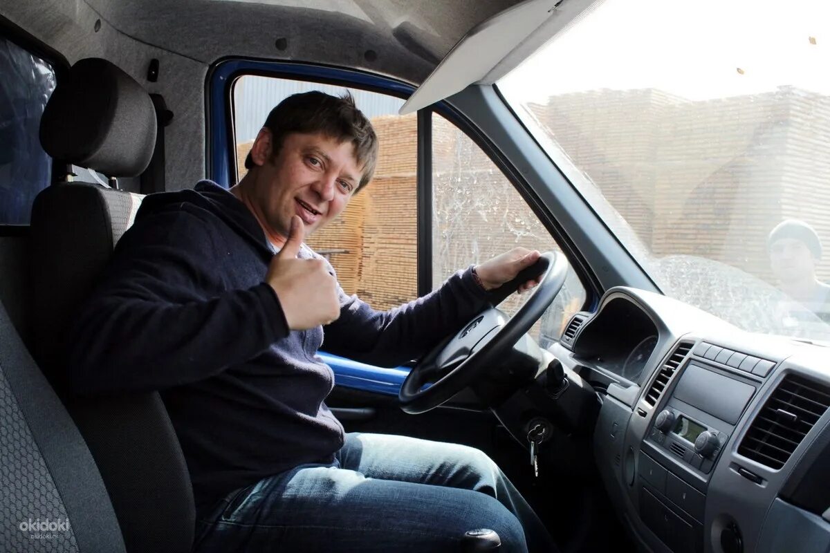 2 метра с прицепом. Брендирование машин газели. Подработка на своей газели. Водитель с личным автомобилем. Приглашаем на работу газель.