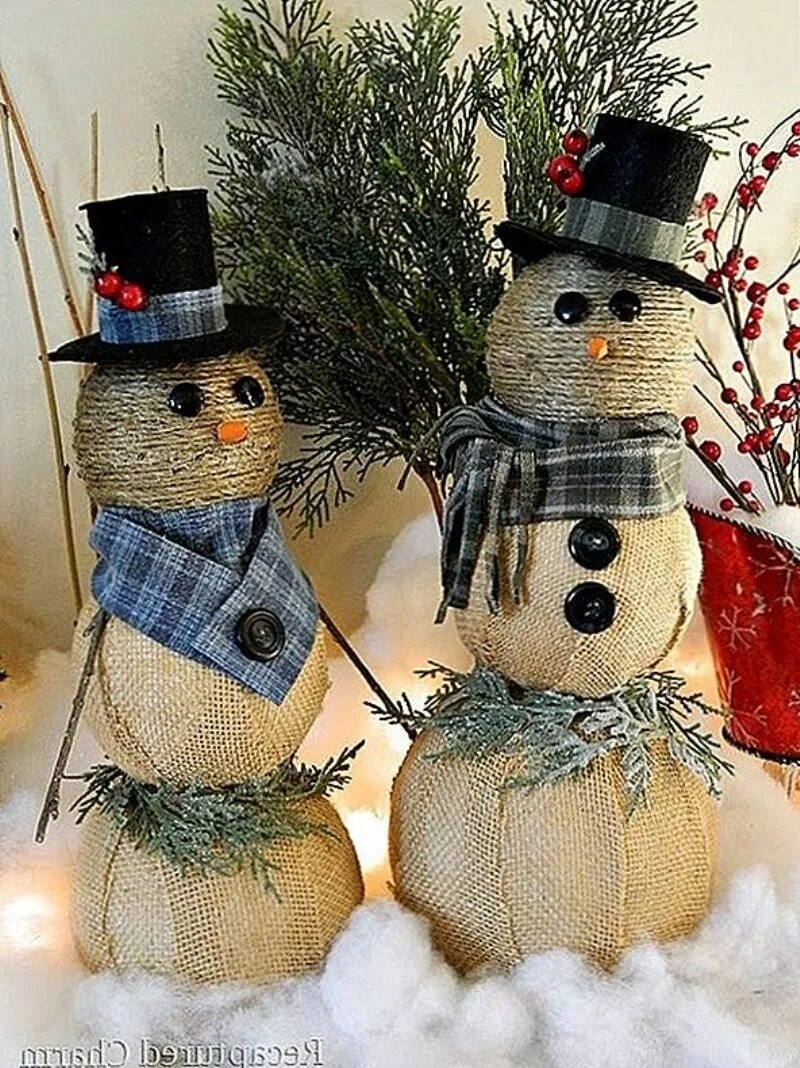 Поделка снеговик. Снеговик своими руками на новый год. Снеговик из подручных материалов. Необычный Снеговик поделка. Забавные Снеговики своими руками.