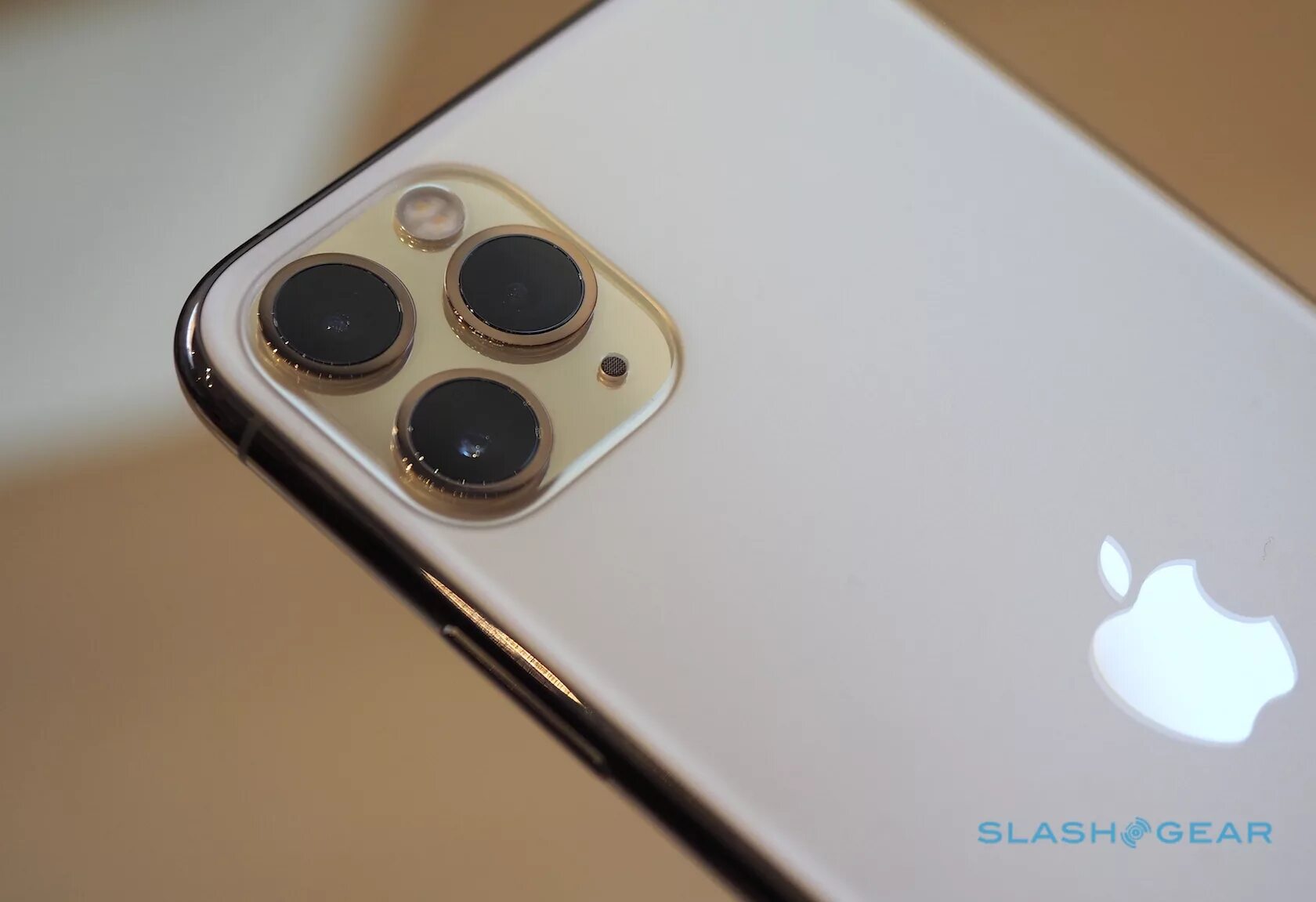 Чехол на айфон 12 для девочек. Айфон 11 уфа. Айфон 10 за 20 тысяч. Айфон 11 текно. Айфон 13.