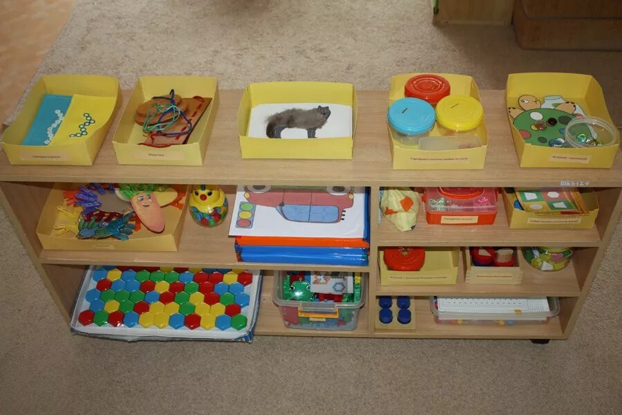 Познавательное развитие сенсорика. Сенсорные игрушки для детей раннего возраста. Сенсорное развитие ранний возраст. Сенсорика для детей раннего возраста. Познавательное развитие сенсорика.