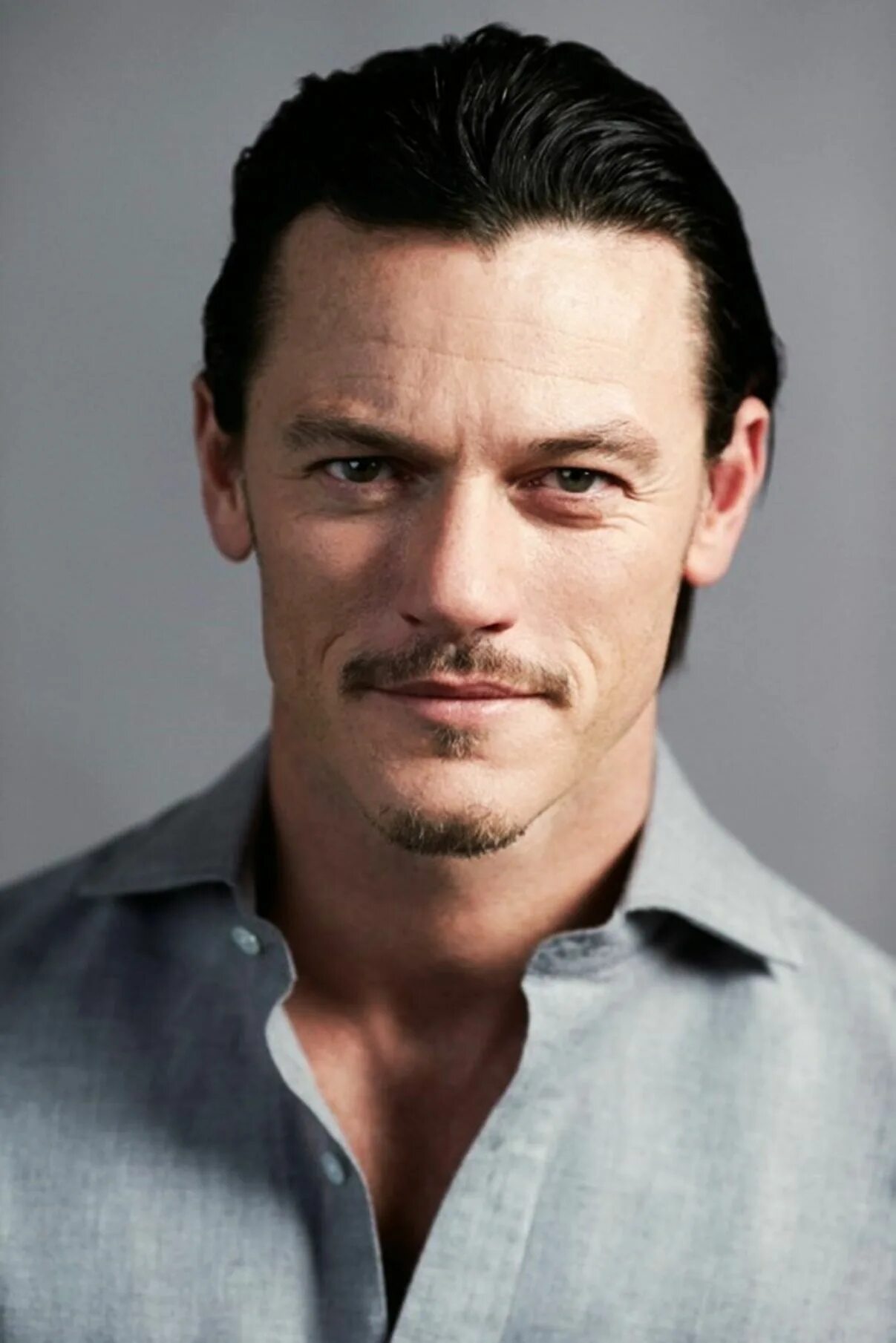 Люк эванс форсаж. Люк эванс. люк эванс luke evans. дракула актер люк эванс. люк эванс фото.
