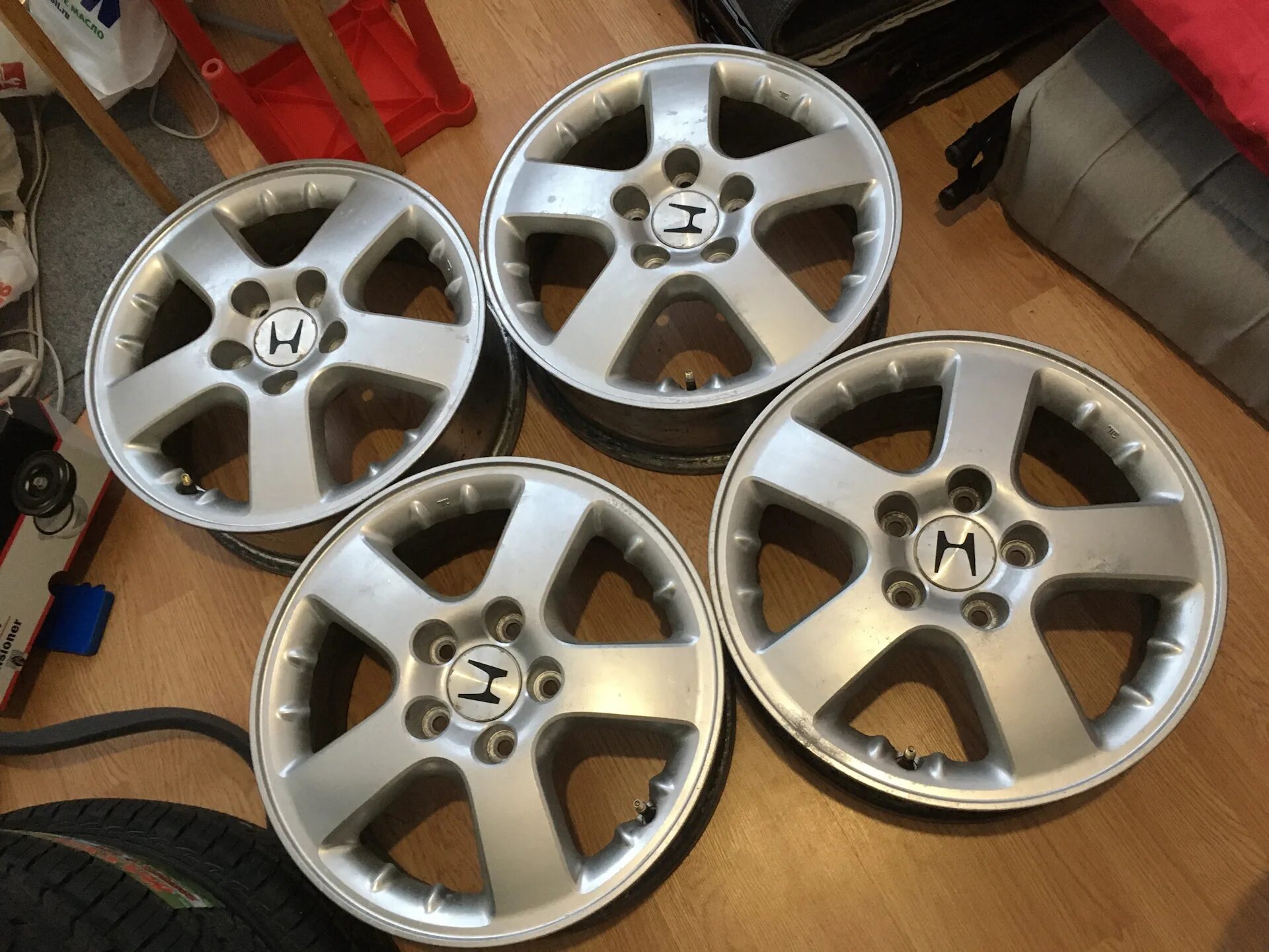 Диски honda crv r18. Диск колесный honda r16. Диски honda crv rd 1 оригинальные диски. Диски honda r18. Honda hr-v gh заводские колёсные диски купить.