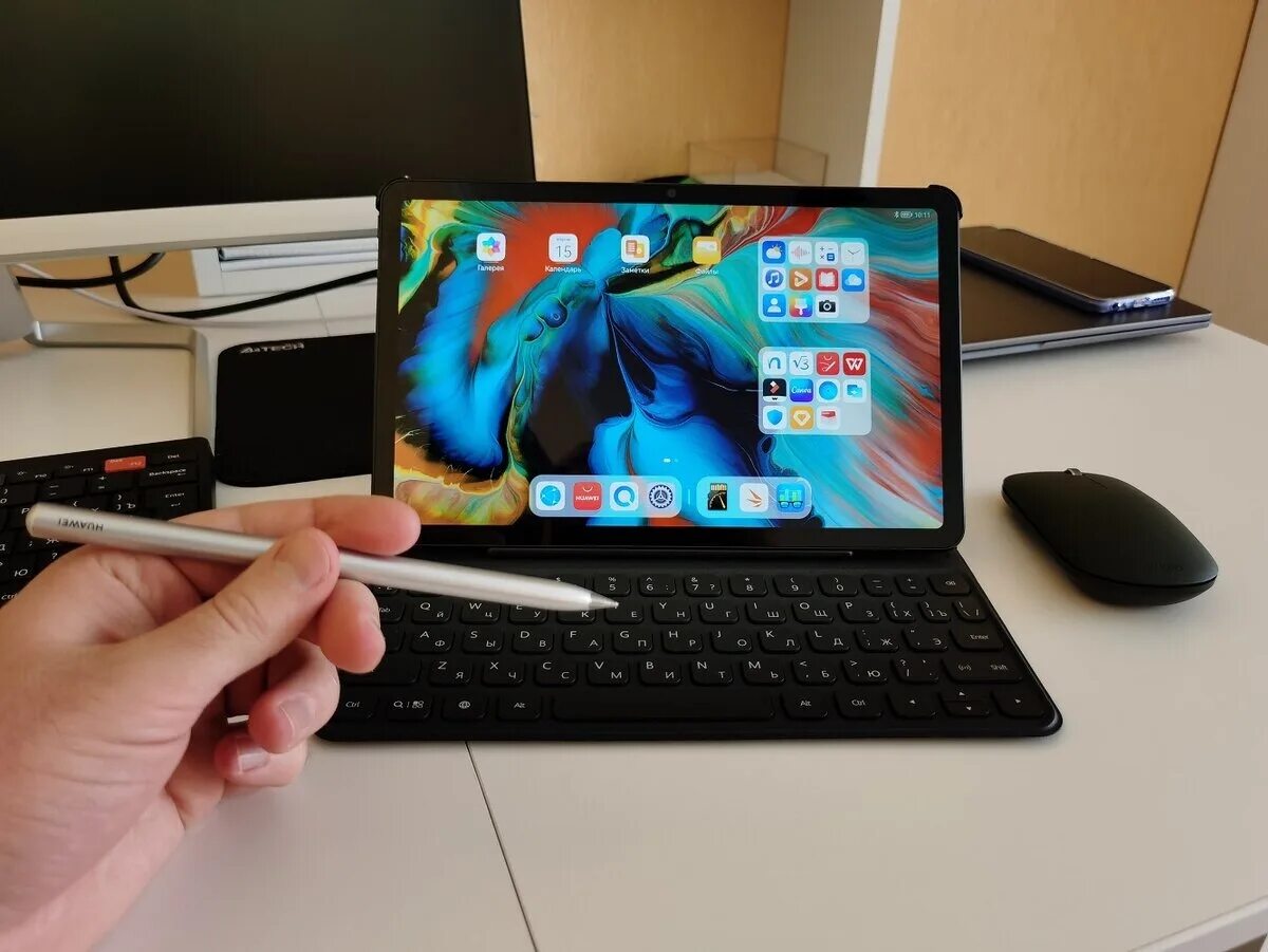 Matepad 2025 клавиатура. Huawei matepad 2025. huawei matepad 2025 со стилусом. huawei matepad с клавиатурой 2025. планшет huawei matepad 10.4 2025.