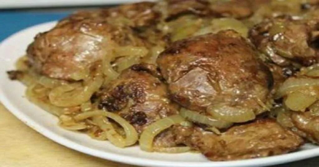 Как вкусно и сочно приготовить печень. Печенка вкусная мягкая и сочная. печень говяжья мягкая и сочная. печень говяжья жареная на сковороде. говяжья печень жареная на сковороде мягкая и сочная.