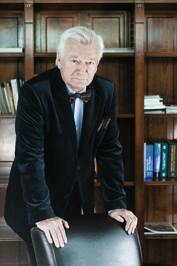 Ливанов аристарх евгеньевич. Аристарх ливанов фото. Актера аристарха ливанова. Ливанов аристарх актер фото. Ариста́рх евге́ньевич лива́нов.