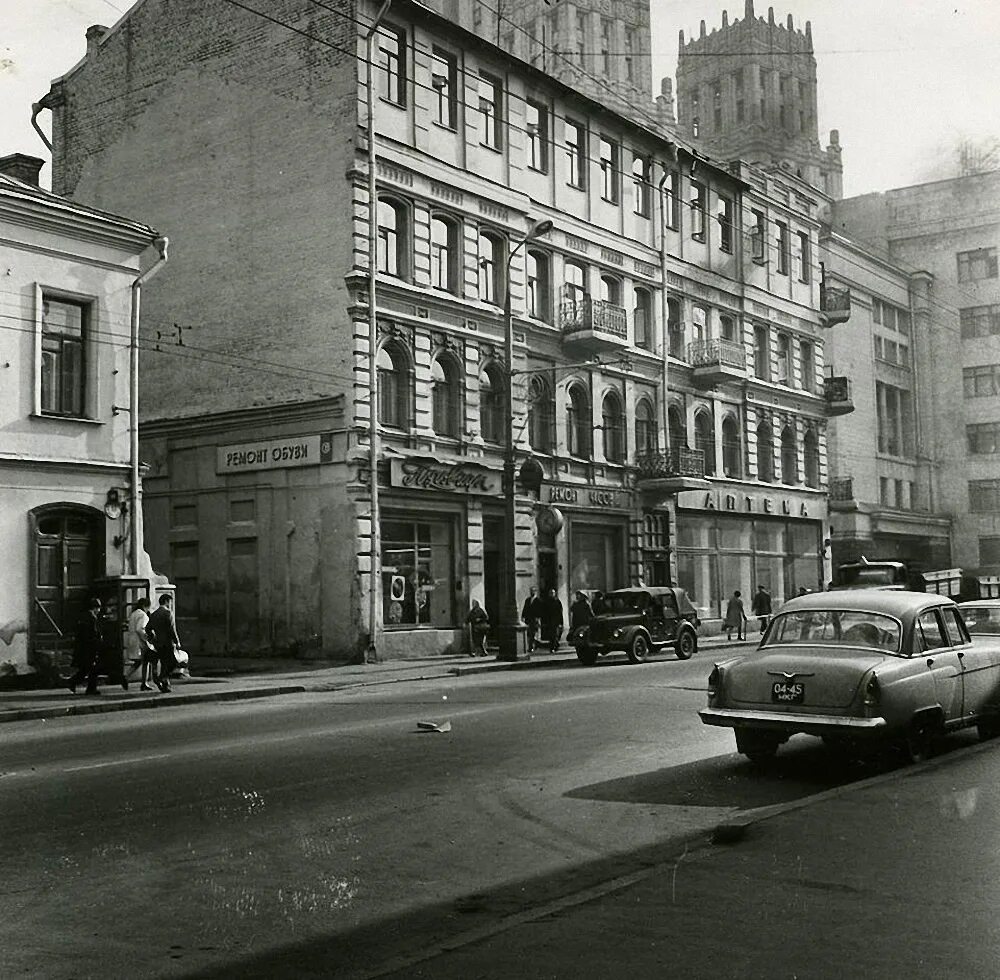 Москва арбатские переулки. Арбат Москва 1970. Старый Арбат 1970. Арбат Москва 1960. Улица Арбат 1960.