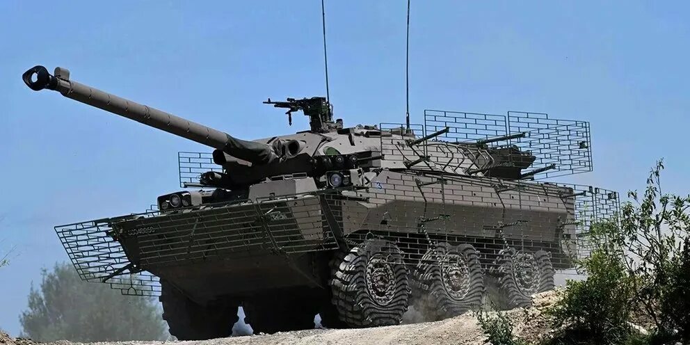 Amx 10rc. Amx-10rc колесный танк. колесные amx-10 rc. танк амх 10. брм amx-10rc.