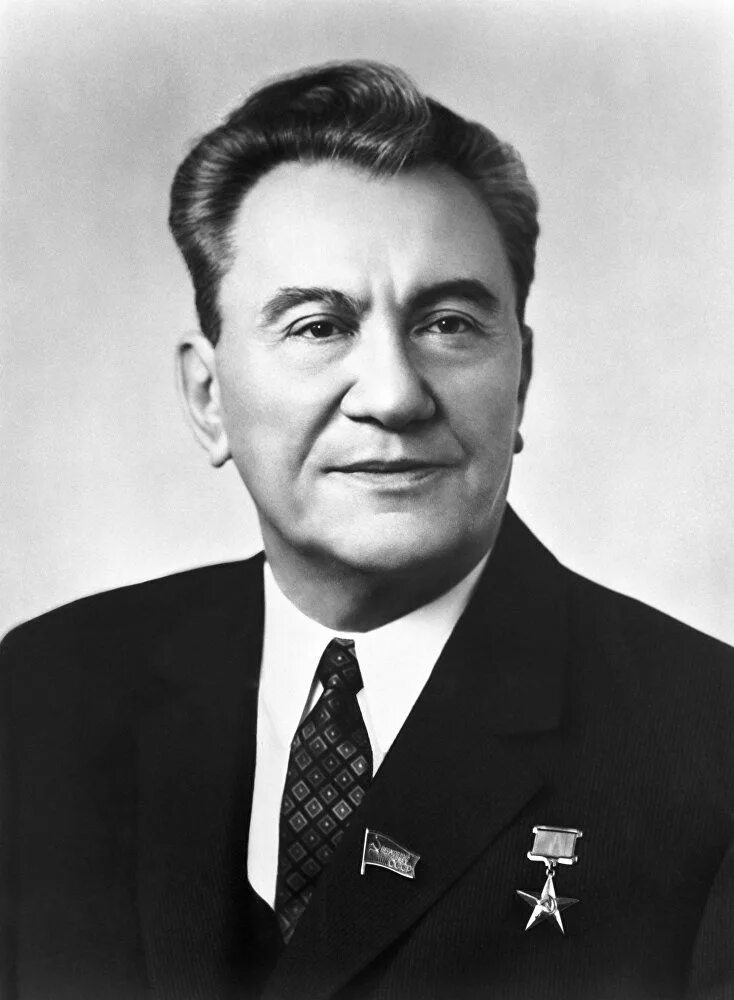 Геннадий колбин казахстан. Динмухамед ахмедович кунаев. Нурсултан назарбаев 1980. Динмухамед кунаев. Колбин гв.