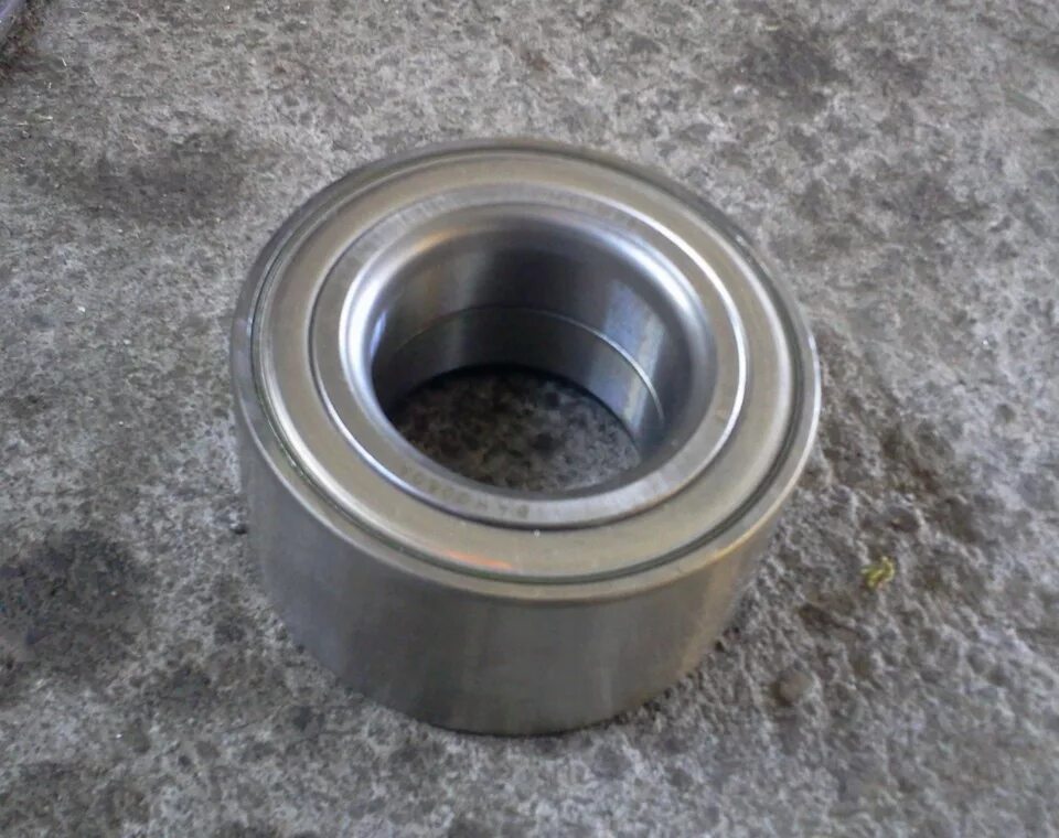 Ступичный передний подшипник nissan primera p12. Подшипник ступицы nissan almera n16 30mm. Передние подшипники ступицы ниссан примера. Передние подшипники ступицы ниссан примера. Nsk 42bwd16fca86 подшипник ступицы.