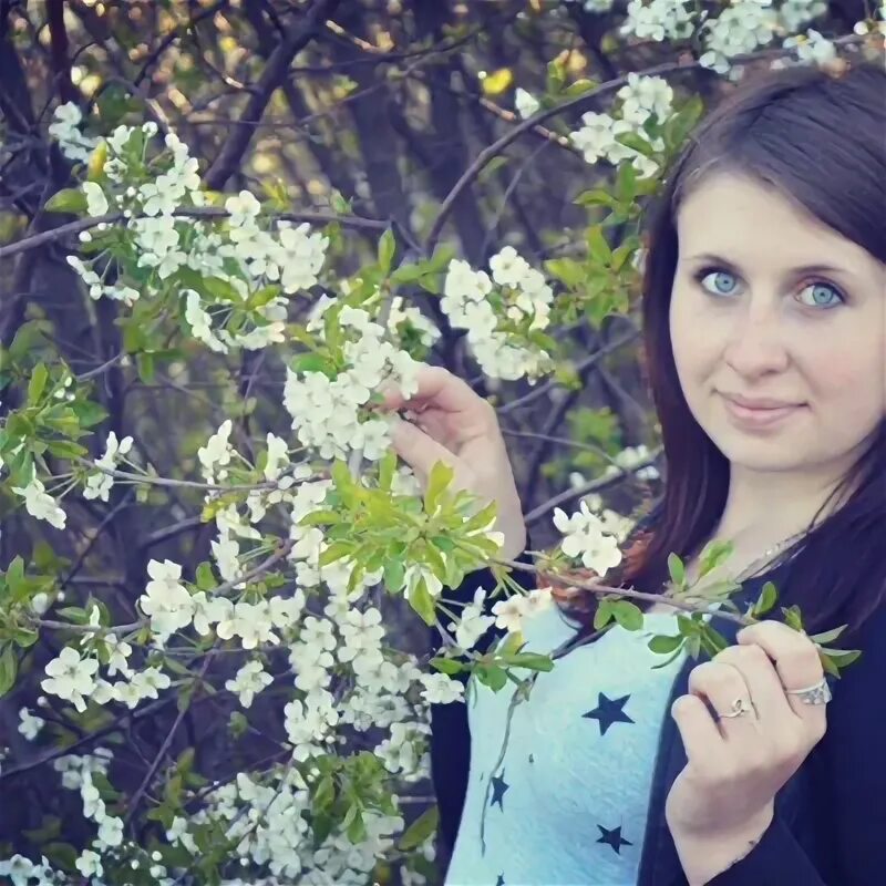 Песня люси. Песня люси ха для учителя. Lucy may cd. Майей люся. Майей люся.