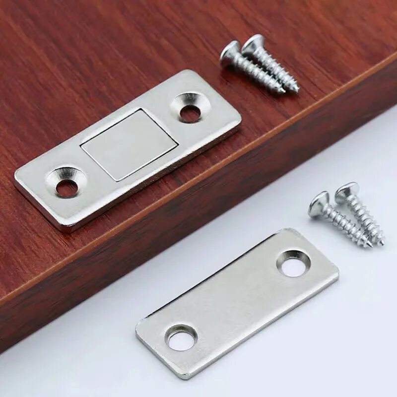Door catch