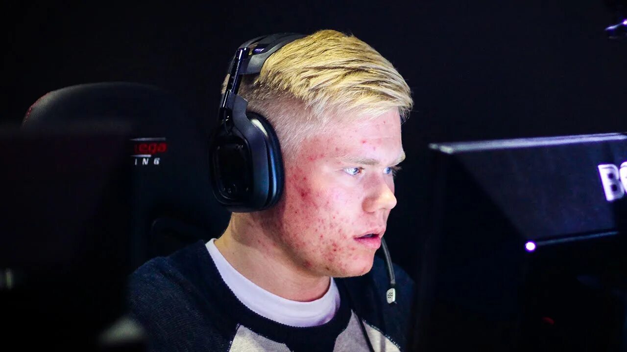 Magisk cs. Мэджик кс го игрок. magisk cs go. magisk 2017. magisk cs go vitality.