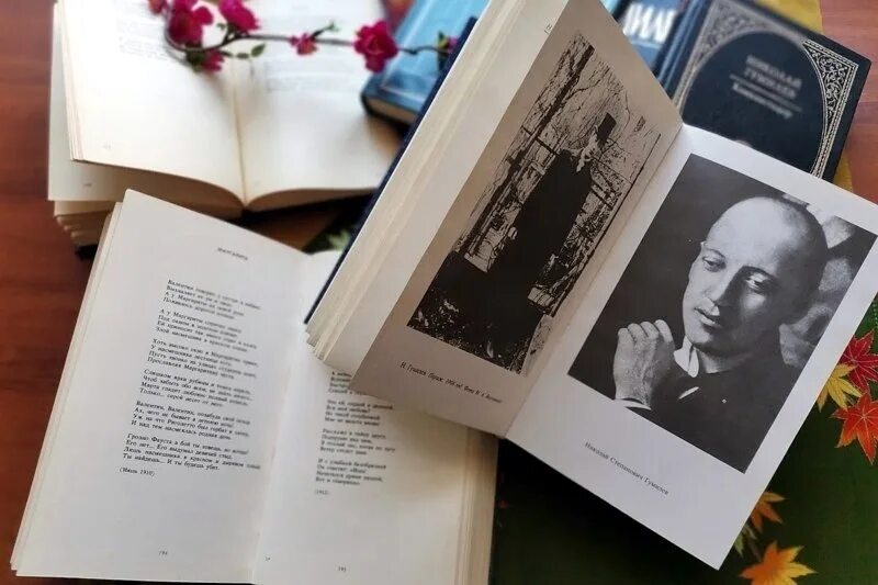 135 лет со дня рождения асеева. Книжная выставка поэты серебряного века.