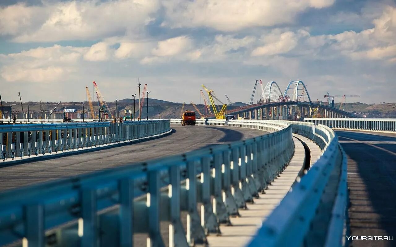 Корсаков игорь игорь крымский мост. Видео моста корсакова. Видео моста корсакова. Крымский мост ремонтируют. Смотровая площадка корсаков.