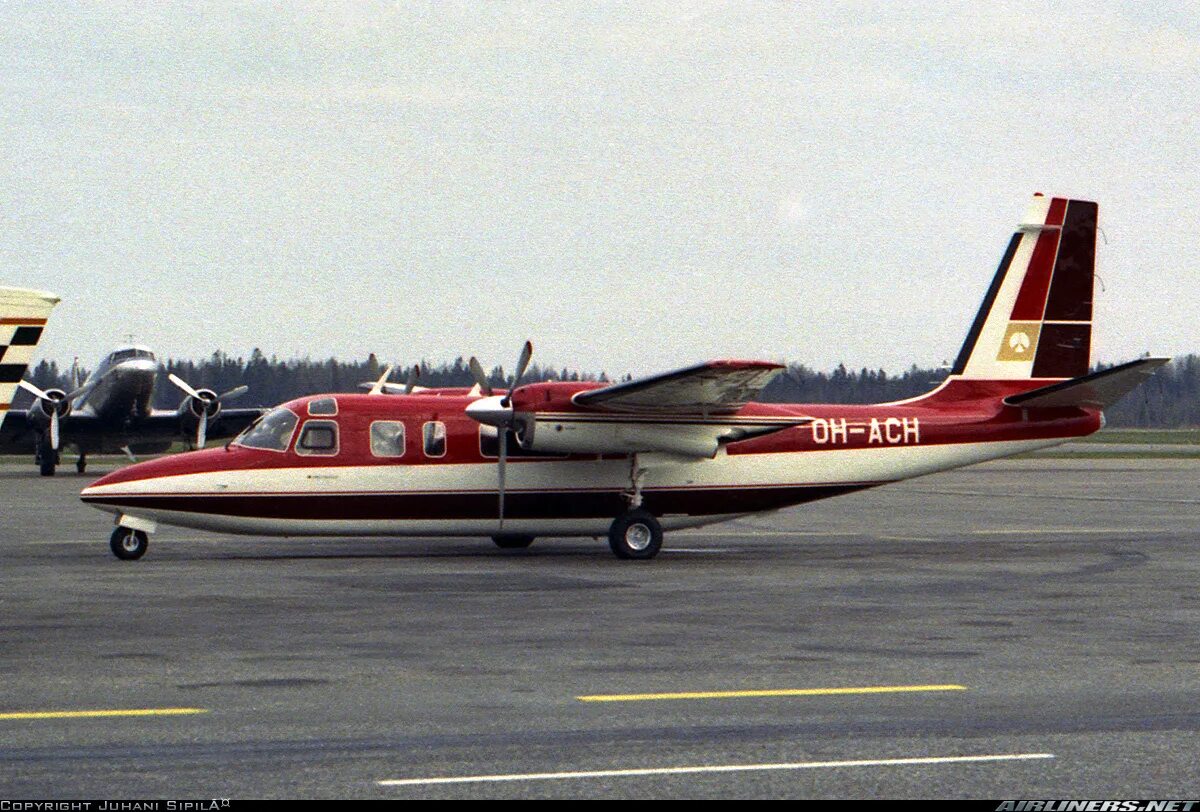 Turbo commander. Rockwell 690 turbo commander. ач 540 самолёт. ач 539 самолет. ач 539 самолёт котлас архангельск.