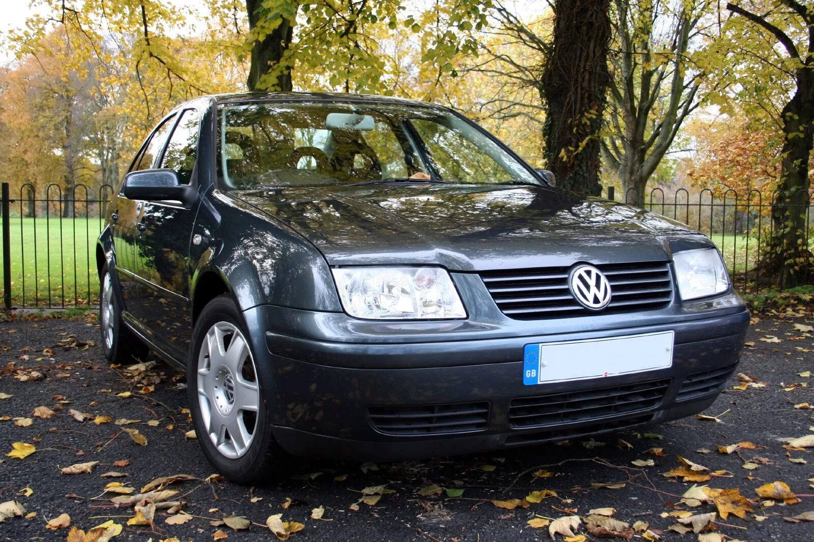 Volkswagen bora 2001 года. Фольксваген бора 2005. Фольксваген бора зеленый металлик. Фольксваген бора 1. Фольксваген бора 2005 1.