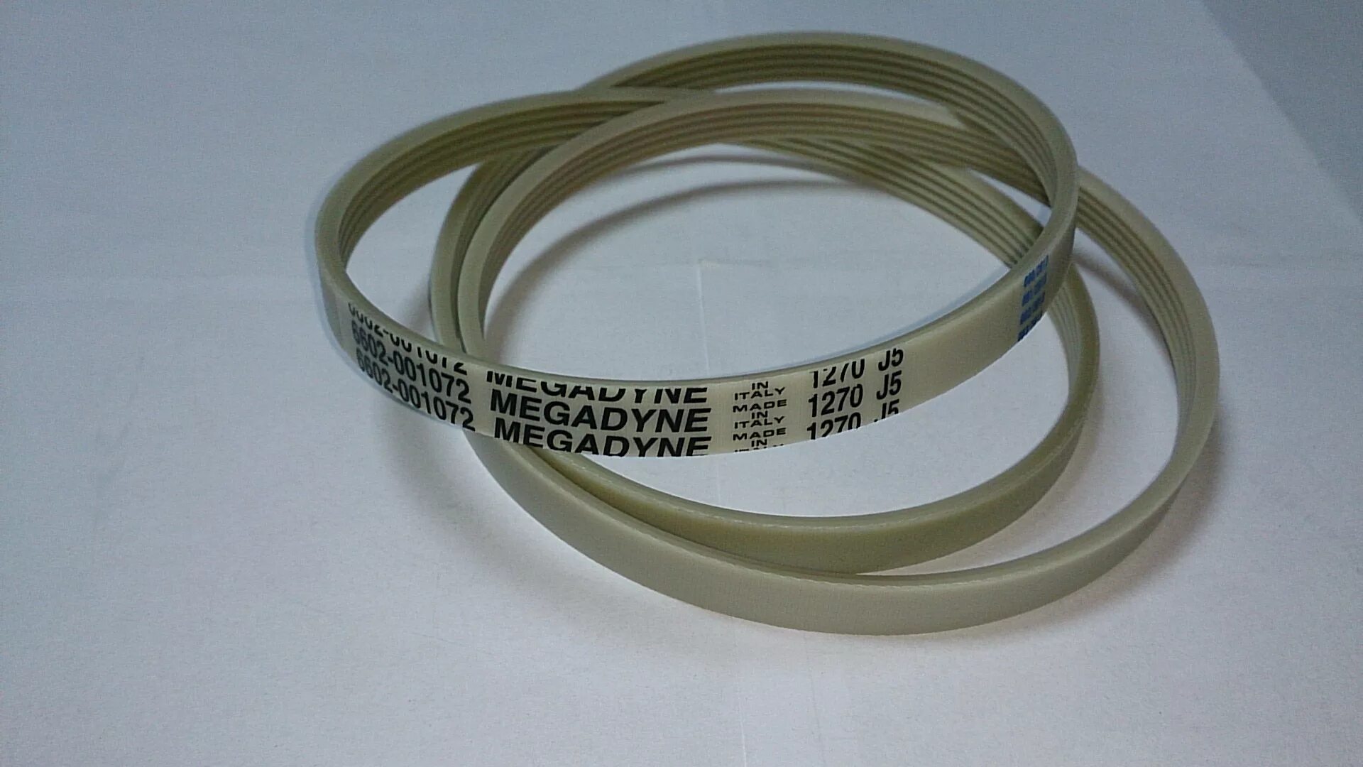 Ремень 1270 j5. Приводной ремень стиральной машины samsung. Ремень на машинке самсунг. 6602-001072 ремень для стиральной машины. Ремень l-1270 j3 (samsung) megadyne.