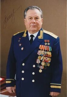 Попович космонавт