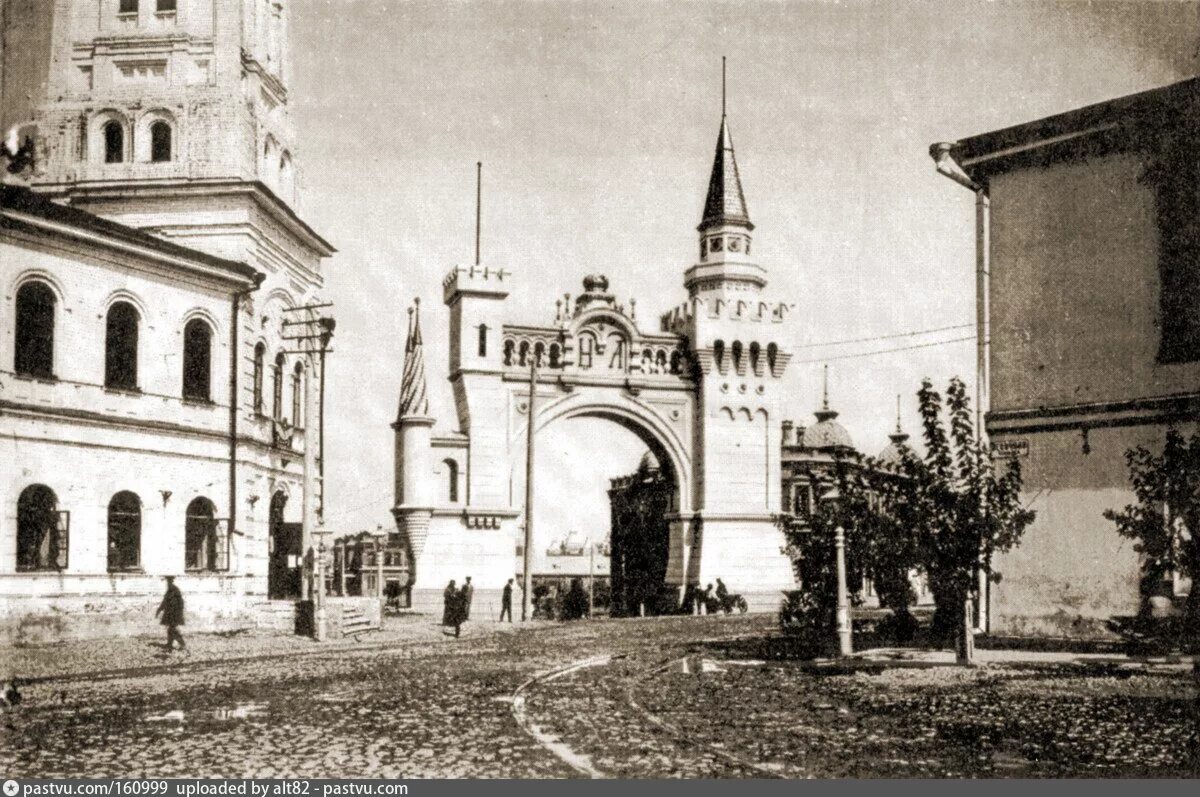 Арка нижний новгород. Шехтель Триумфальная арка в Нижнем Новгороде. Триумфальная арка Нижний Новгород 1896. Триумфальная арка Нижегородская ярмарка. Триумфальная арка в Канавино Нижний Новгород.