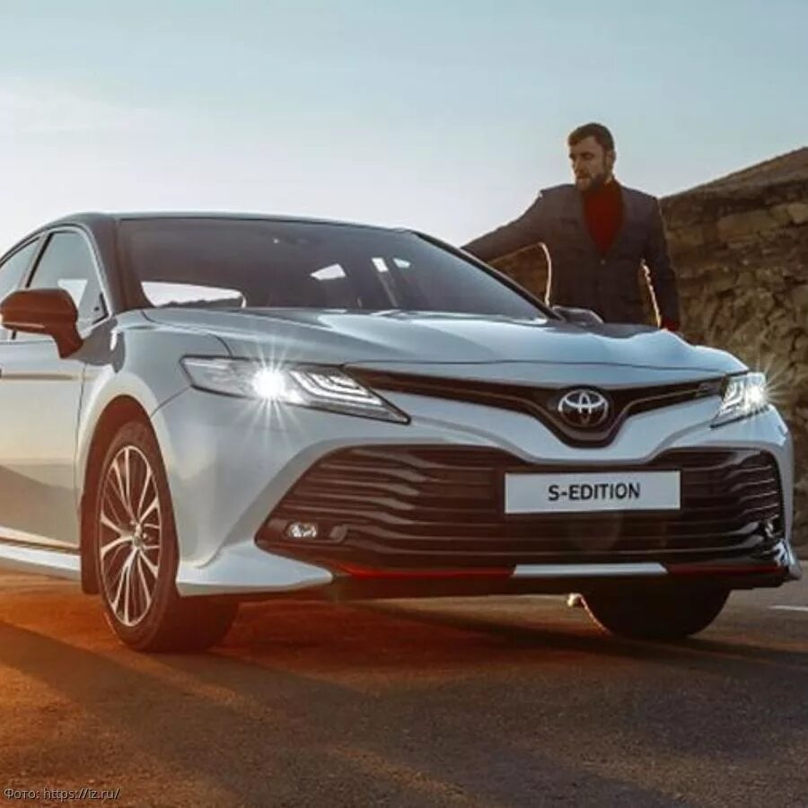 Toyota camry s edition 2020. Toyota camry s 2020. Camry sport edition 2021. Camry edition. Camry sport edition 2020.