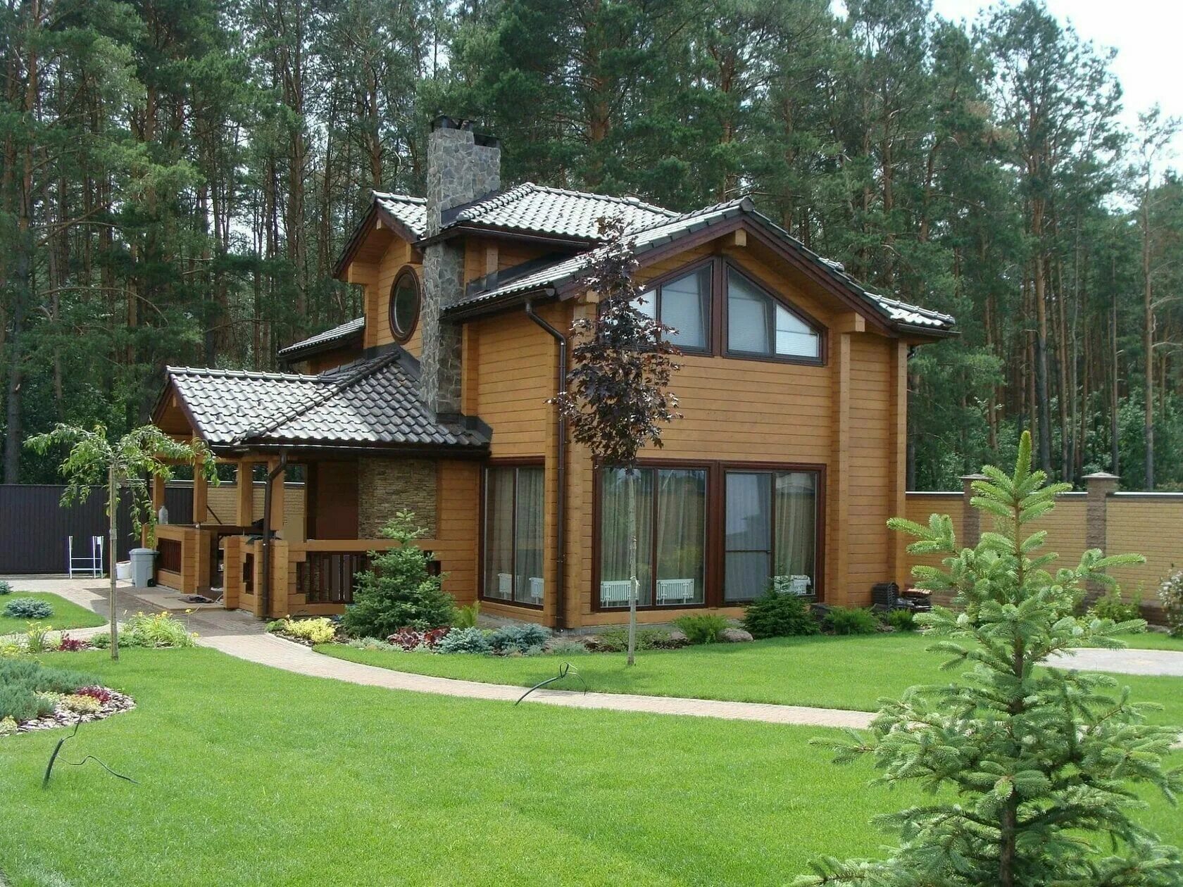 Дом типа варяг из клееного бруса. Дом-баня из клееного бруса проекты. Дом из клееного бруса енисей. Проекты деревянных домов. Готовый дом с участком.