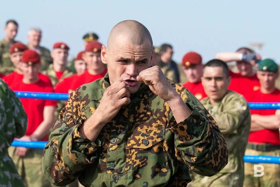 Сдача краповых. Дивизия дзержинского краповые береты. краповые береты сергей макаров. краповый берет 2025. сдача на краповый берет 2025.