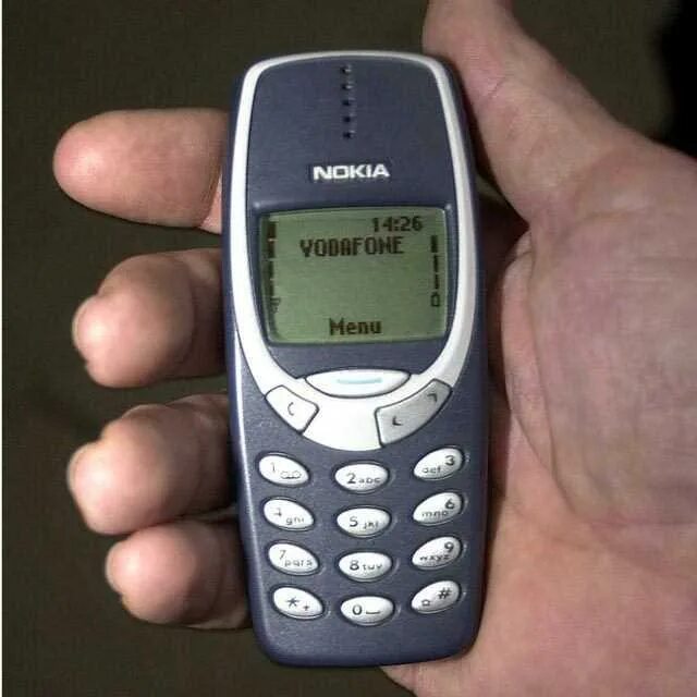 Сотовый телефон 2000. Нокиа 3310 2000. Nokia 3310 2000 года. Сименс нокиа 3310. Nokia 3310 Ericsson.