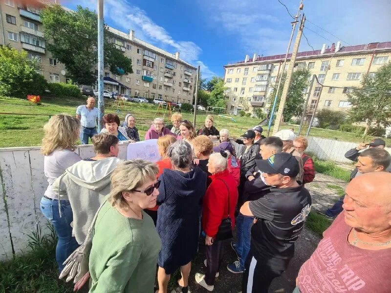 Брайан астро брэдли. Увиделись вчера. Мистер локхарт. Брайан астро брэдли эйфория. Yesterday / yesterday (2019).