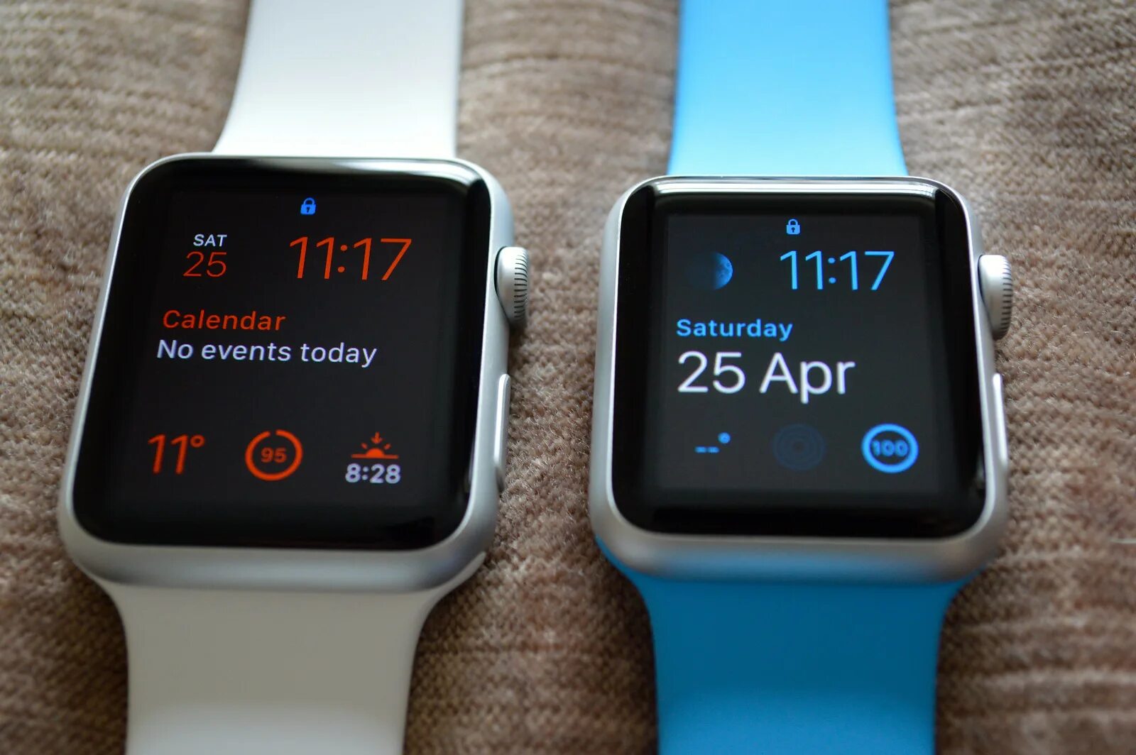 38 часы. Apple watch 38mm vs 42mm. Apple watch 3 42 mm и 38 mm отличие. Эпл вотч 3 38. Apple watch 3 38 mm.