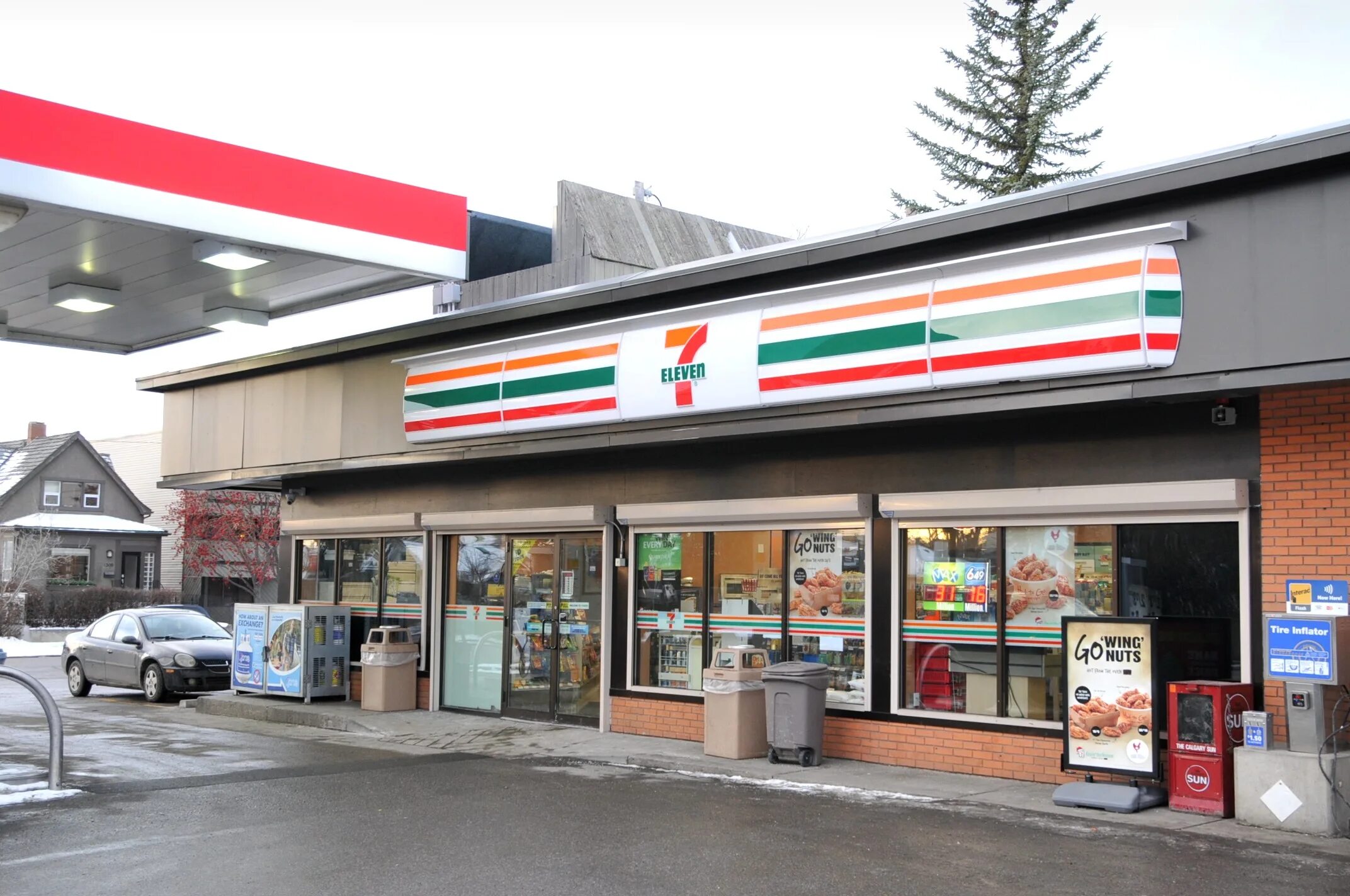 Севен дома. Севен Элевен. 7 Eleven Америка. Севен Элевен USA. 7eleven Supra.