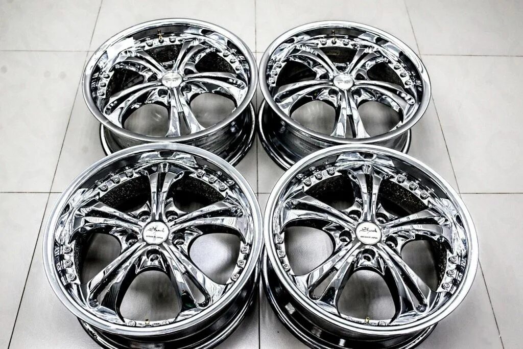 Прочное литье. Литьё r18 5 114.3 lexus. литьё crown r18 хром. литье 5 100 r17. хромированные диски r18 vw.