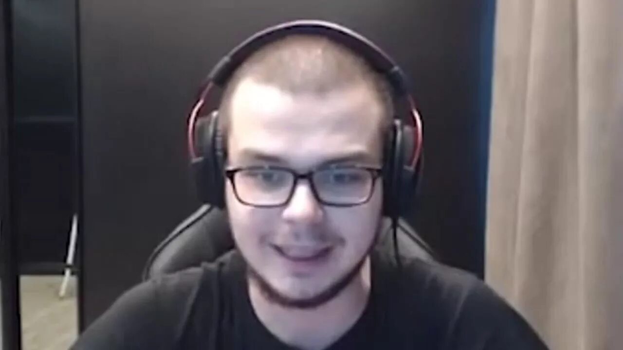 Булкин дмитрий сергеевич 1990. Александр шабанов булкин. Булкин на аву. Александр булкин. Александр шабанов булкин.