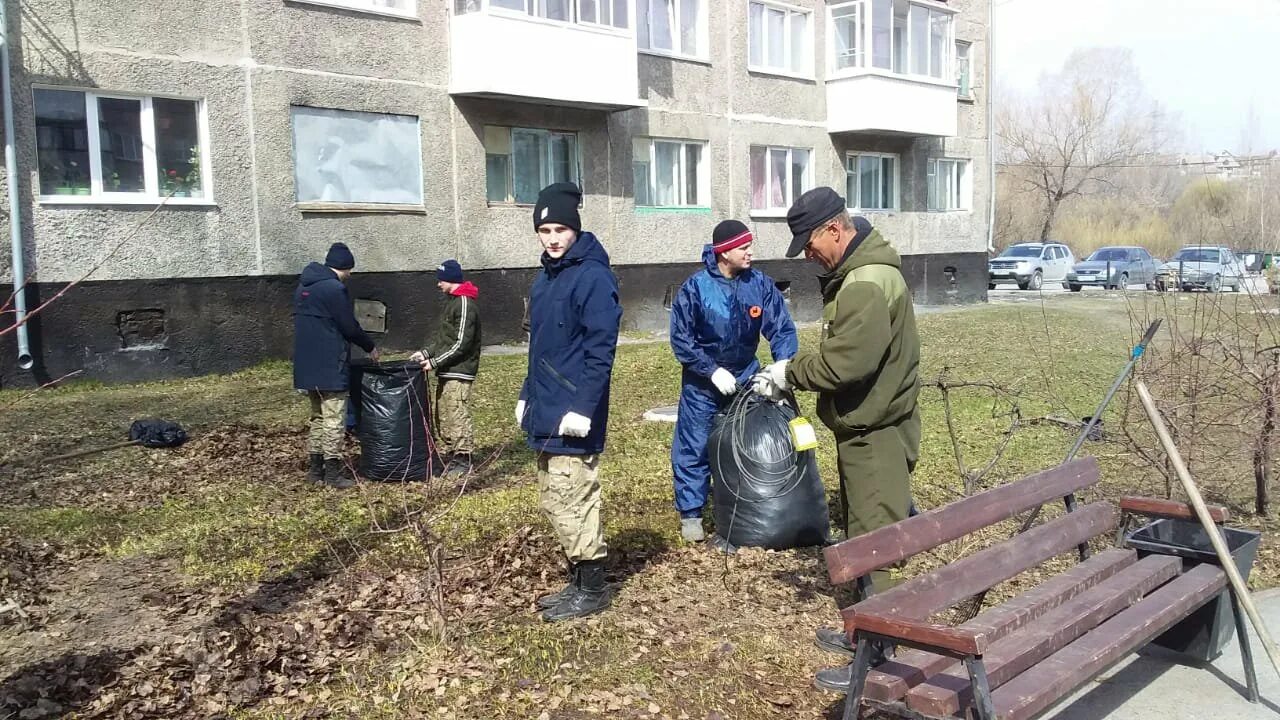 Заречный Свердловской области субботник. Город Троицк Челябинская область сквер памяти субботник. Чистый город в Гурьевске Кемеровской. Сквер памяти земляков Гурьевск Кемеровская. Новости гурьевска кемеровской