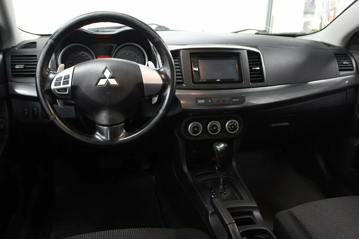 Lancer 10 2008. Mitsubishi Lancer 1.8 2008. Мицубиси Лансер 10 автомат. Лансер 10 1.8. Автомат Лансер 10 2008.