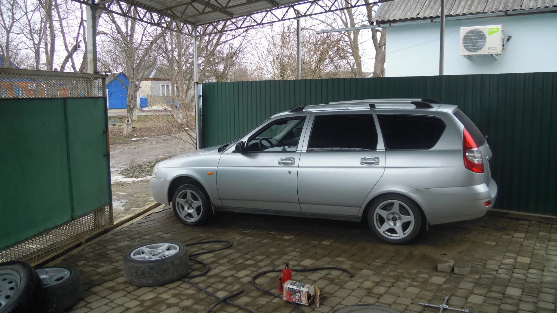 Приора универсал. Шины приора универсал. Шины приора универсал. Приора универсал r15. Приора универсал на 175 на 65 r14.