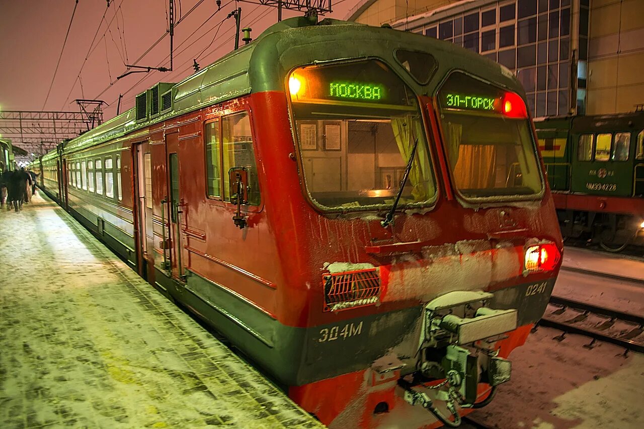 Электрички москвы фото. Эд4м электропоезд электропоезд. Эд4м 0302. Московская электричка эд4м. Эд4м РЖД.