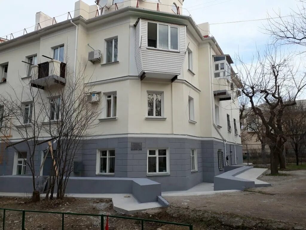 г севастополь ул адмирала макарова д 33. панель фасадная gl "яфасад" сибирская дранка арабика (aca). крымский сланец арабика гранд лайн. фасадные панели крымский сланец слоновая кость. гранд лайн крымский сланец слоновая кость.