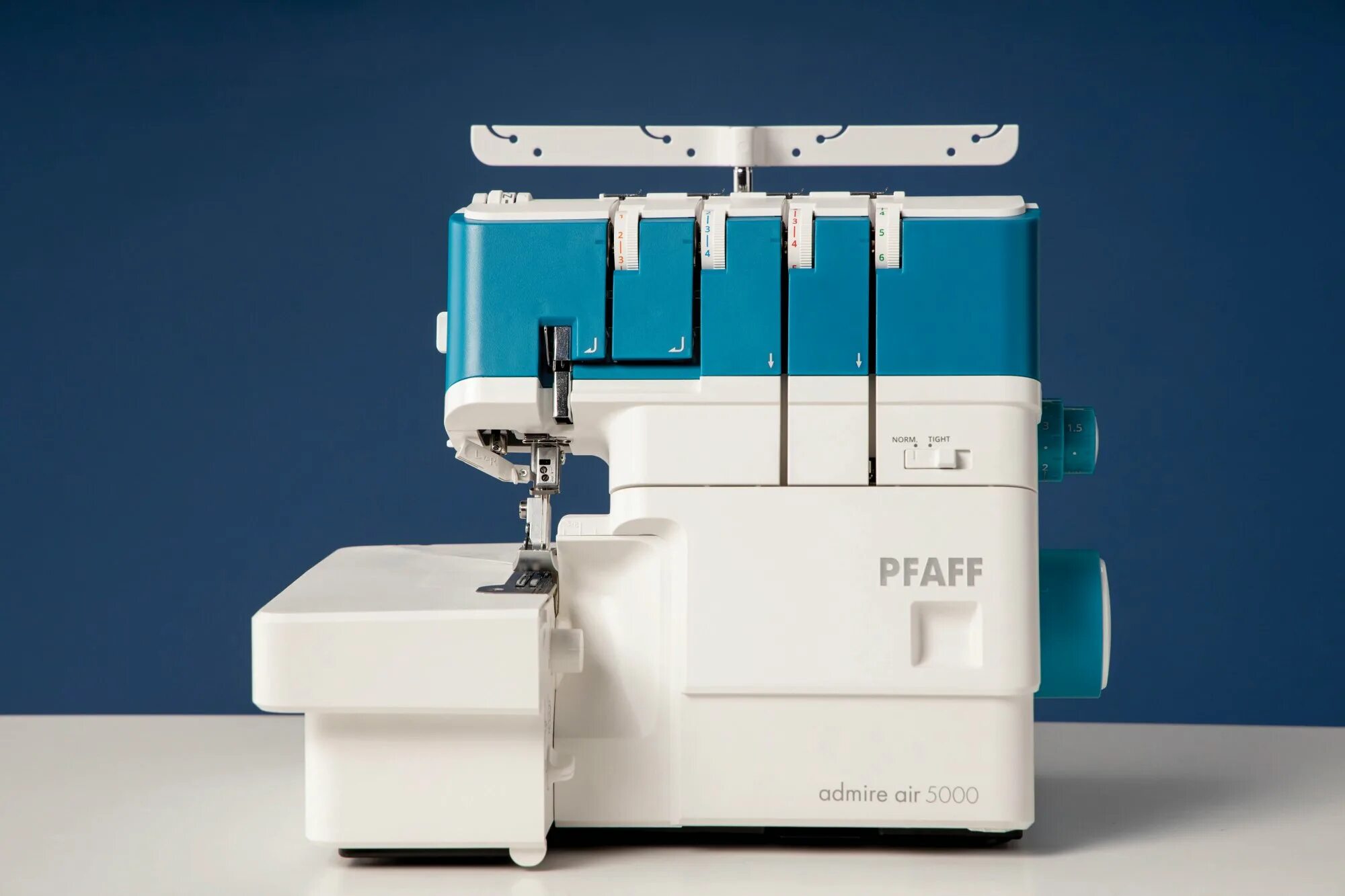 Оверлок alfa flatlock 210d. Оверлок pfaff admire air. pfaff hobbylock 4752. оверлог эдмаир пфафф пневматика. pfaff creative 2134.