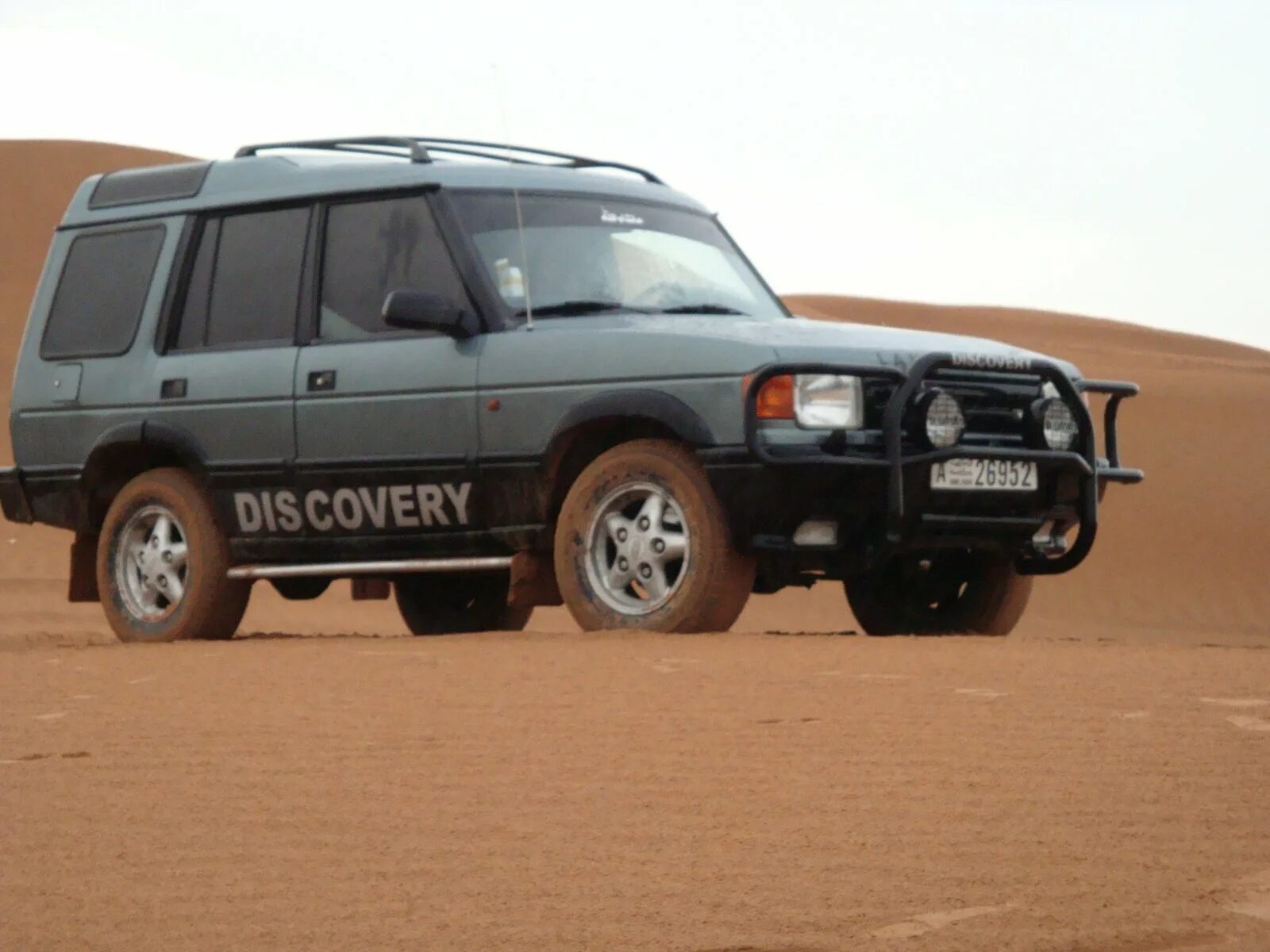 Ленд Ровер Дискавери 1995. Range Rover Discovery 1995. Ленд Ровер Дискавери 1 поколения. Land Rover Discovery 1995 салон. Тест дискавери