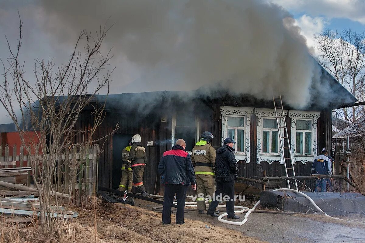 Салда. Пожар в нижней Салде сейчас. Пожарная часть нижняя Салда. Нижняя Салде пожарный. Нижняя салда ру