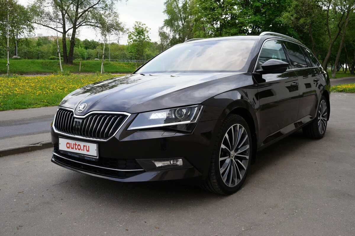 Шкода суперб 3. Skoda superb 2017. шкода суперб 2017. škoda superb ambition. skoda superb iii коричневый.
