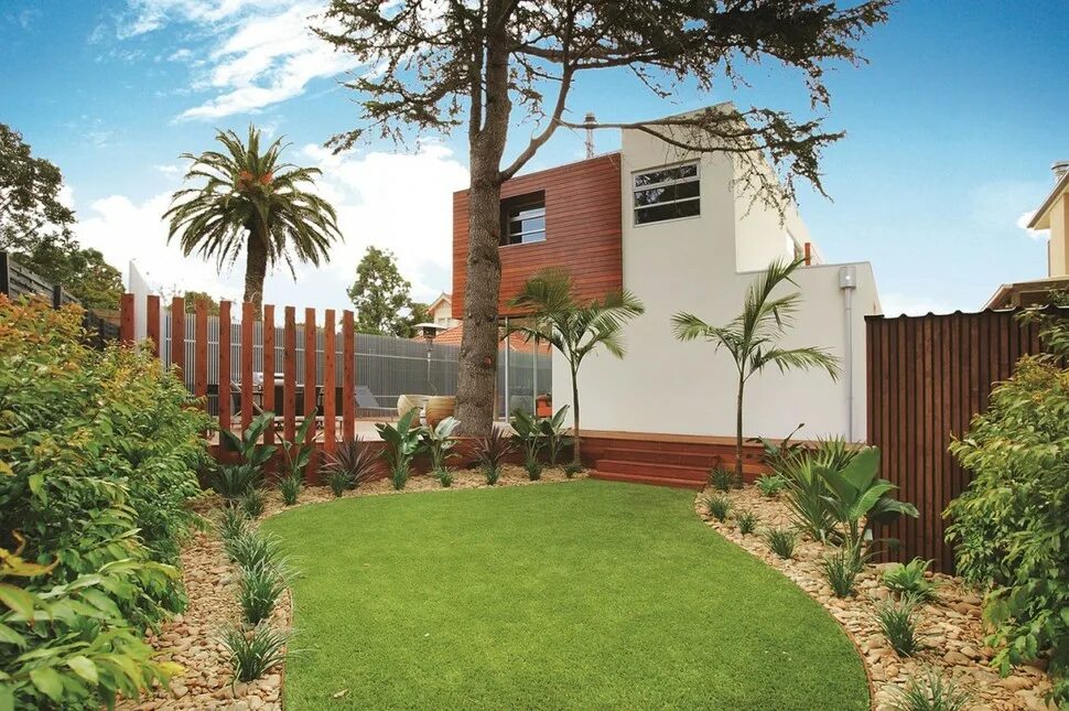 Three storey. Three storey