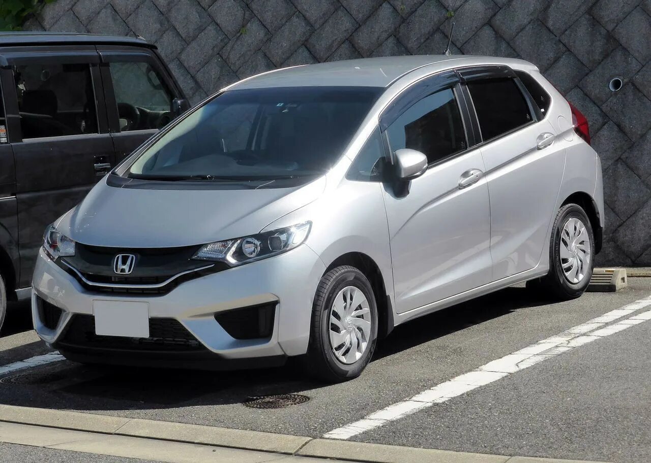 Купить хонду казань. Honda Fit 2013 gk3. Хонда фит 3. Honda Fit 3 поколение. Honda Fit gp6.