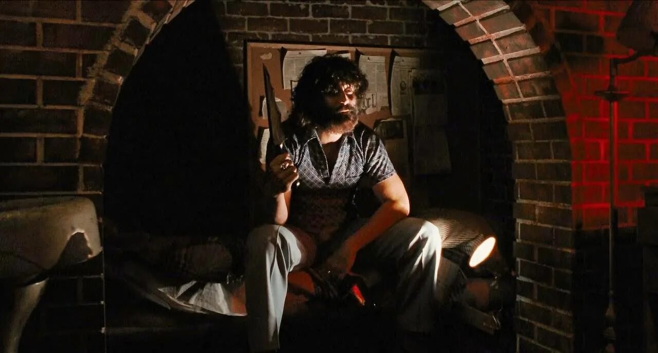 Кейт сигел тишина. Кейт сигел окулус. Полночь фильм 2021. Ви ха-джун полночь кадры. Фильм ужасов тишина 2016.