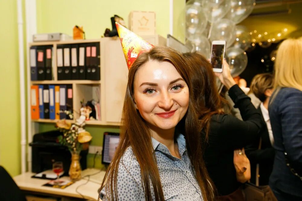 Где отпраздновать день рождение в сургуте. Отметить день рождение в сургуте. Италкосметика. Генеральный директор италкосметика. Журнал стольник сургут.