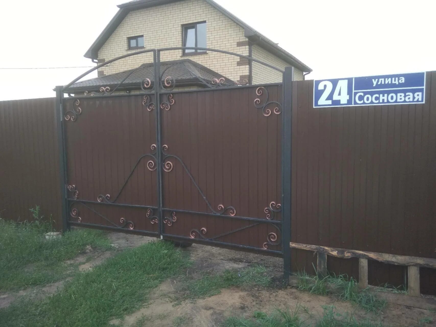 Как правильно сваривать ворота. Ворота из профтрубы 25 на 40. калитка из профильной трубы 20х40. ворота с профильной трубы 20 40 6000мм. ворота из профтрубы 40 на 40.