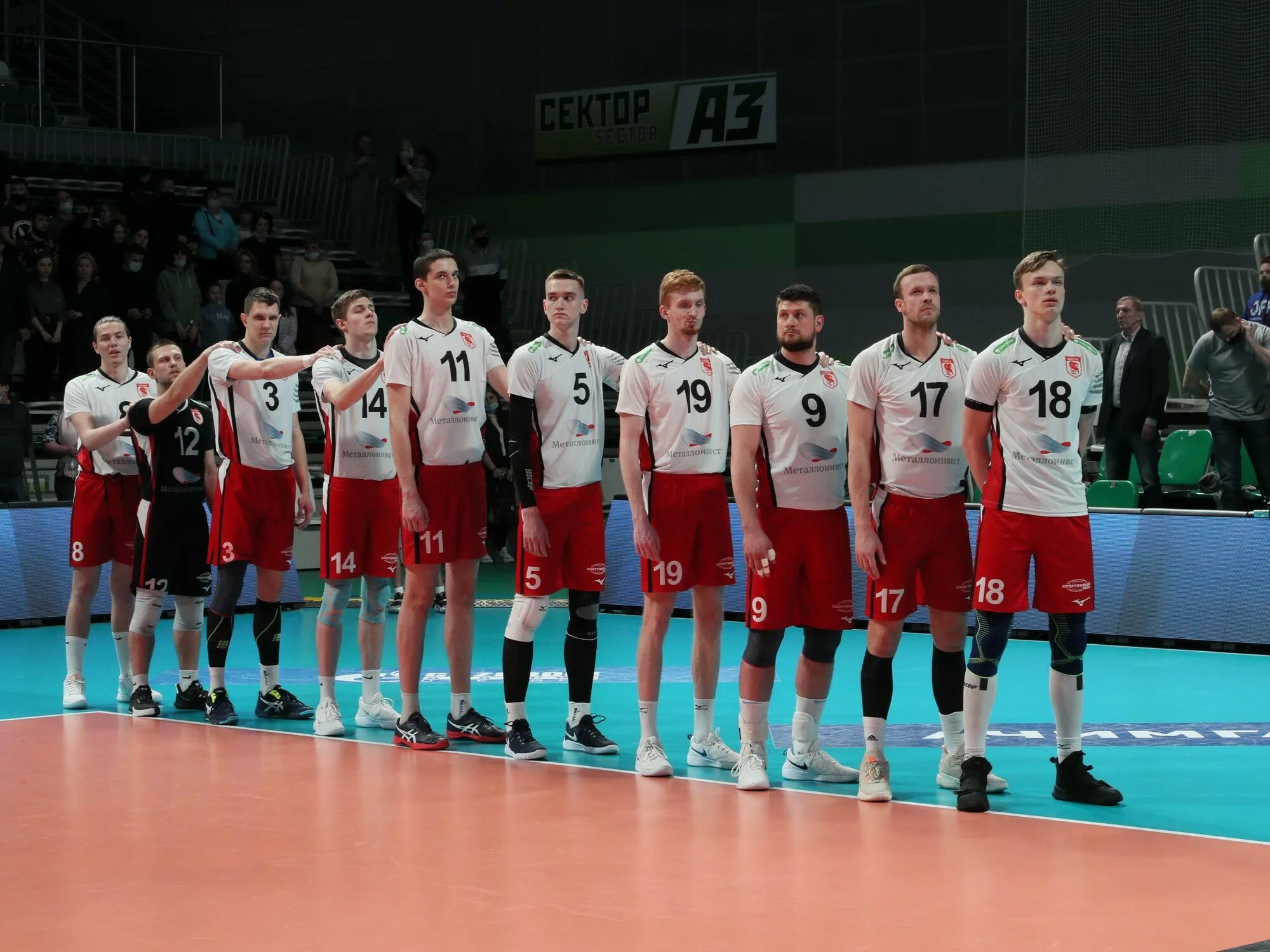 Волейболисты белогорья. Волейбольная команда белогорье. Белогорье белгород волейбол. Белогорье 11. Заболотный волейболист белогорье.