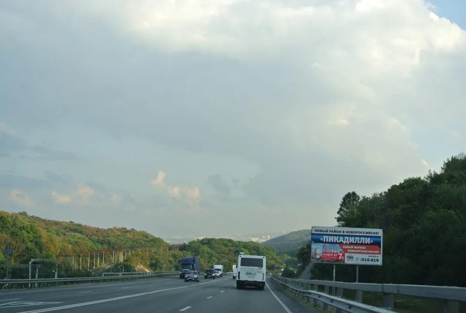 Маршрут до кабардинки на машине. Серпантин новороссийск геленджик. Кабардинка ехать на машине. Кабардинка дорога. Кабардинка ехать на машине.